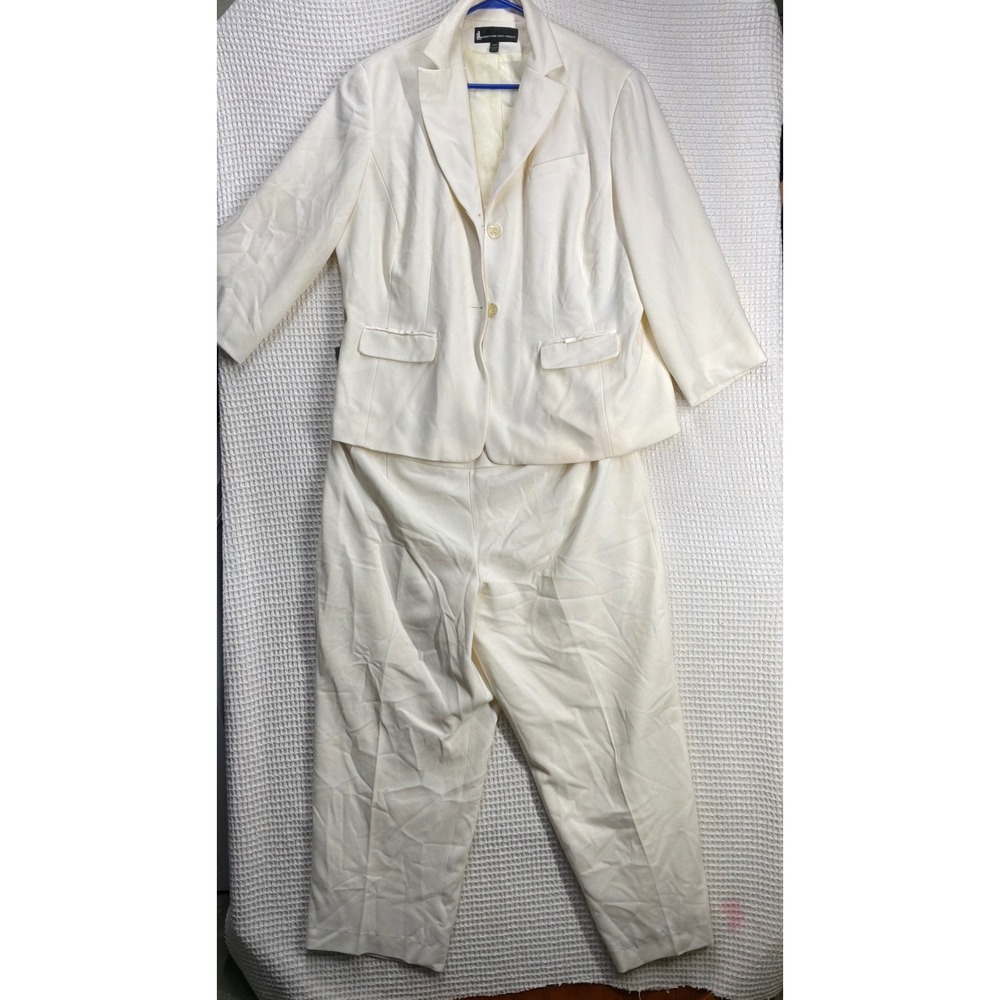 Businesscore Woman Larry Levine Pant Suit 20W Cream